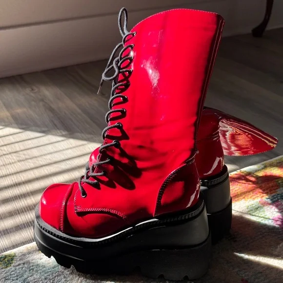 Demonia Shiny Red Lace-Up Platform Boots - Picture 4 of 4